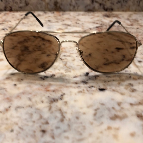 Gold aviator sunglasses brown lenses! Cute classic - Picture 2 of 6